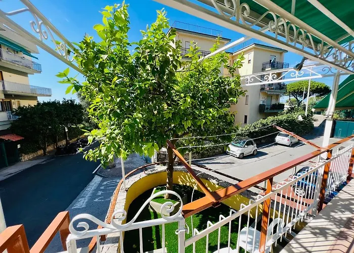 Treehouse *