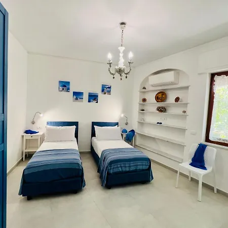 Treehouse * Sorrento