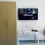 Treehouse Apartament *
